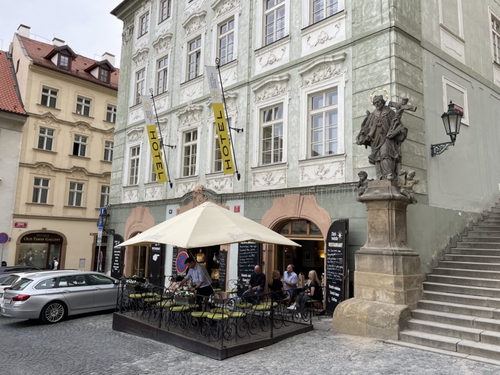 AWIS Gastro - restaurace Zlatá Hvězda