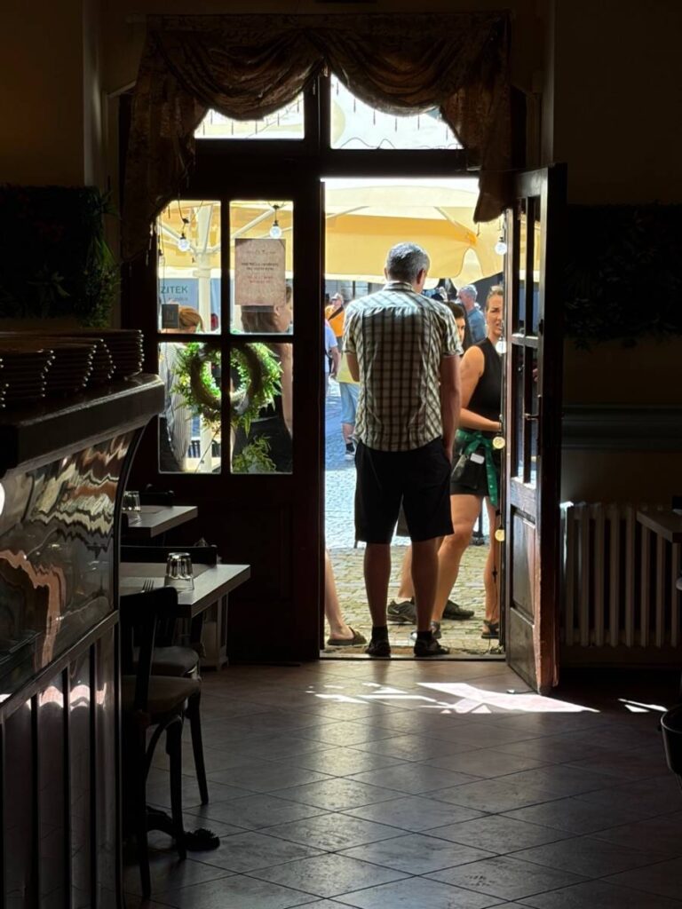 Bella Pausa
